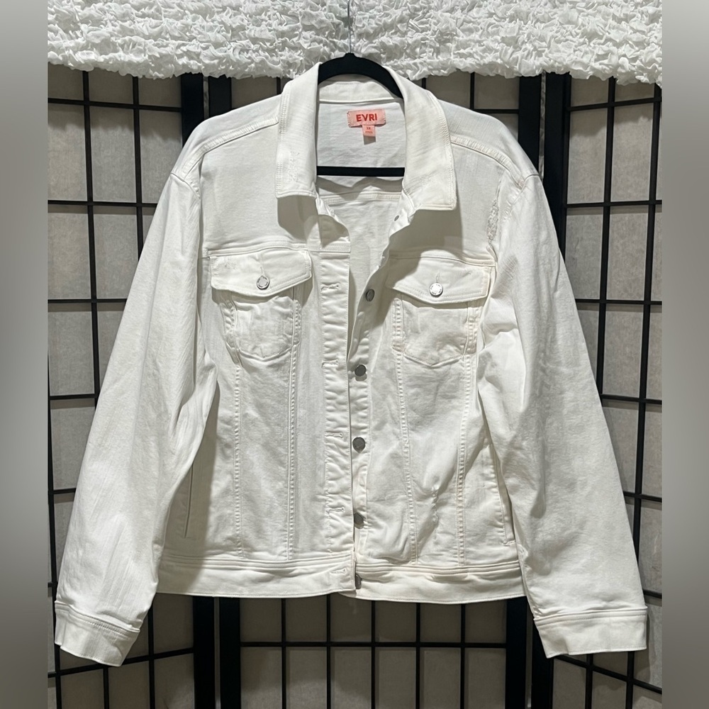 EVRI White DENIM DISTRESSED THRASHED JACKET WOMEN SIZE 3X